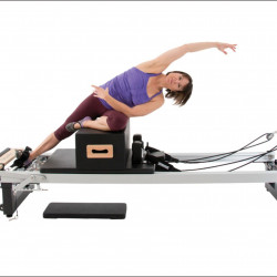 Sitting Box van Align-Pilates voor een pilates reformer