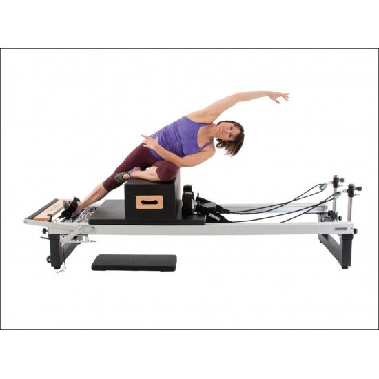 Sitting Box van Align-Pilates voor een pilates reformer