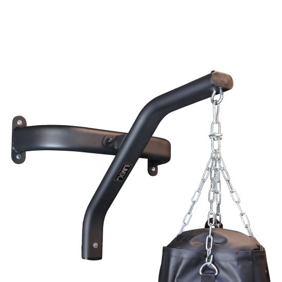 Stevige LMX.® Boxing PRO wandbeugel met mat zwarte coating, ideaal voor het ophangen van de LMX1555 bokszak. Geschikt voor professioneel en thuisgebruik.