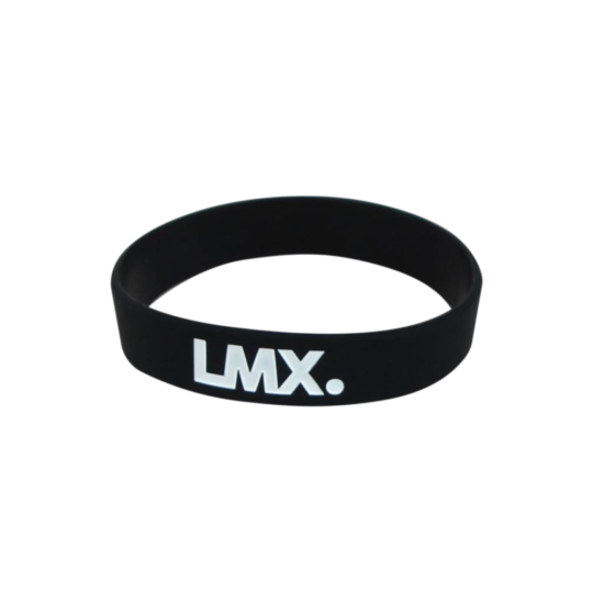 LMX.® Wristband Zwart Wit Elastisch Sportieve LMX.® wristband van elastisch siliconen in zwart met wit reliëflogo. Perfect voor elke sportieve gelegenheid. Hanteerbare prijs per stuk.